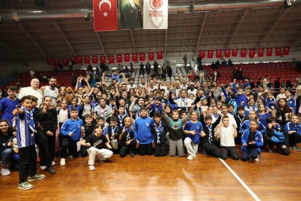 DEV ADAMLARIMIZ EVİMİZDE FARKLI GALİP