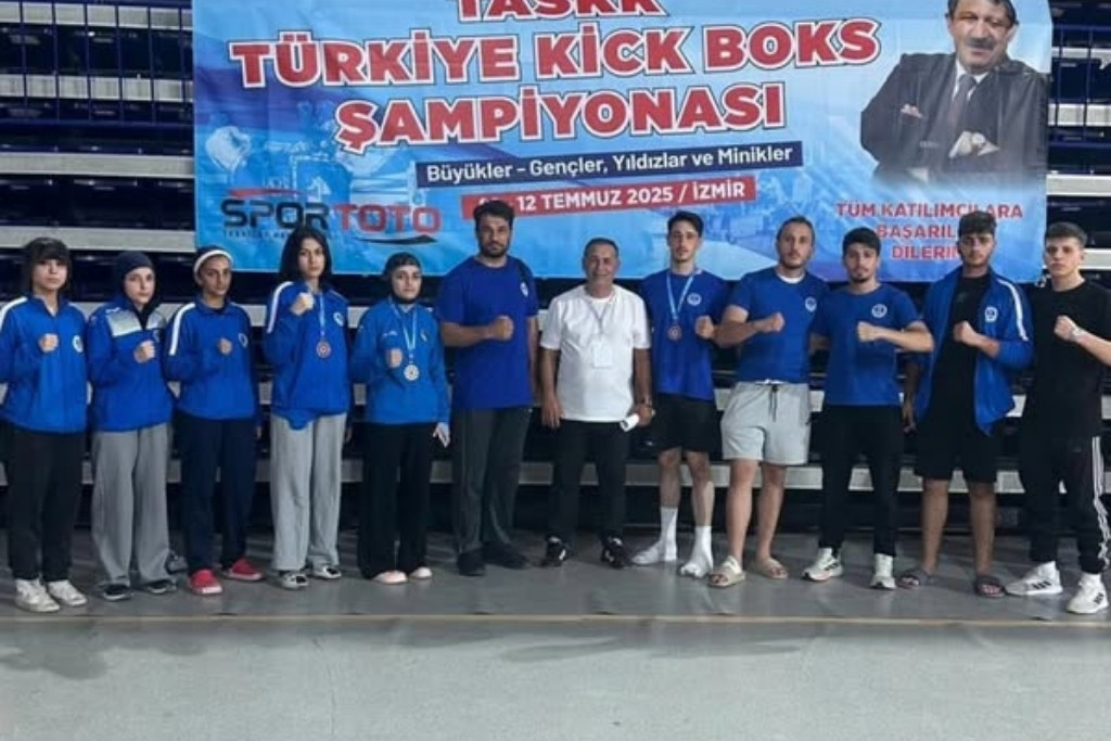 Minik Kick Boksörlerimizden 4 Madalya