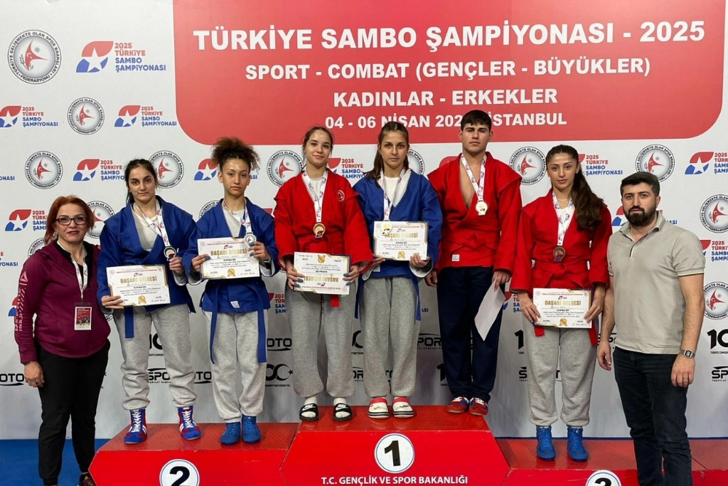 Sambo Şampiyonasında Zirve Kağıtspor'un